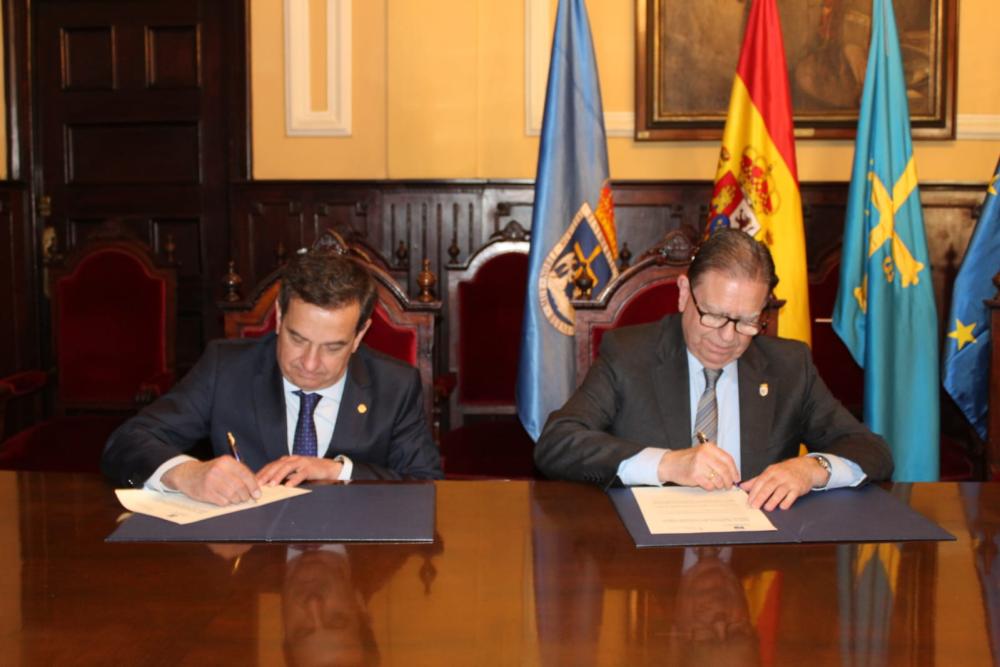 El ayuntamiento y el Colegio de Médicos renuevan compromiso El ayuntamiento y el Colegio de Médicos renuevan compromiso