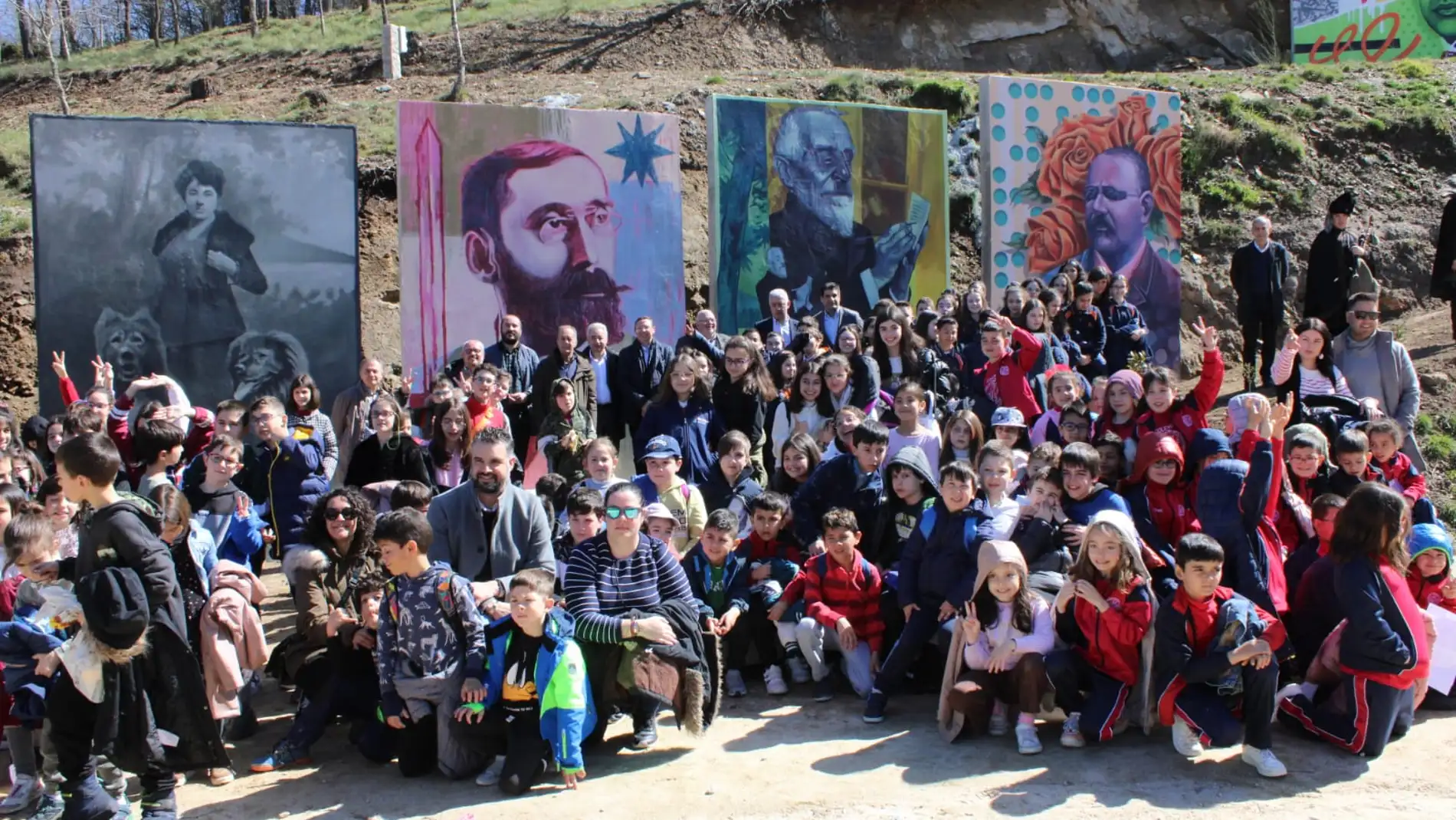 300 rapaces homenaxean a Rosalía, Lamas Carvajal, Pondal e Curros na celebración do Día da Poesía