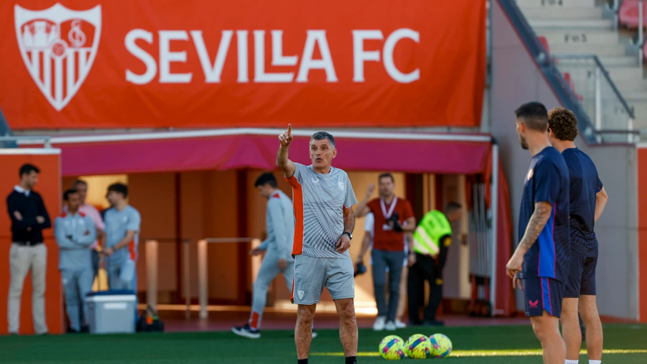 Mendilibar ya manda en el Sevilla