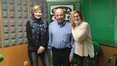 Charo Valcárcel, Chicho Tilve e Ana Santos Hoxe coñecemos novas historias de vida e emigración con Chicho Tilve e Marisa Sanmartín.
