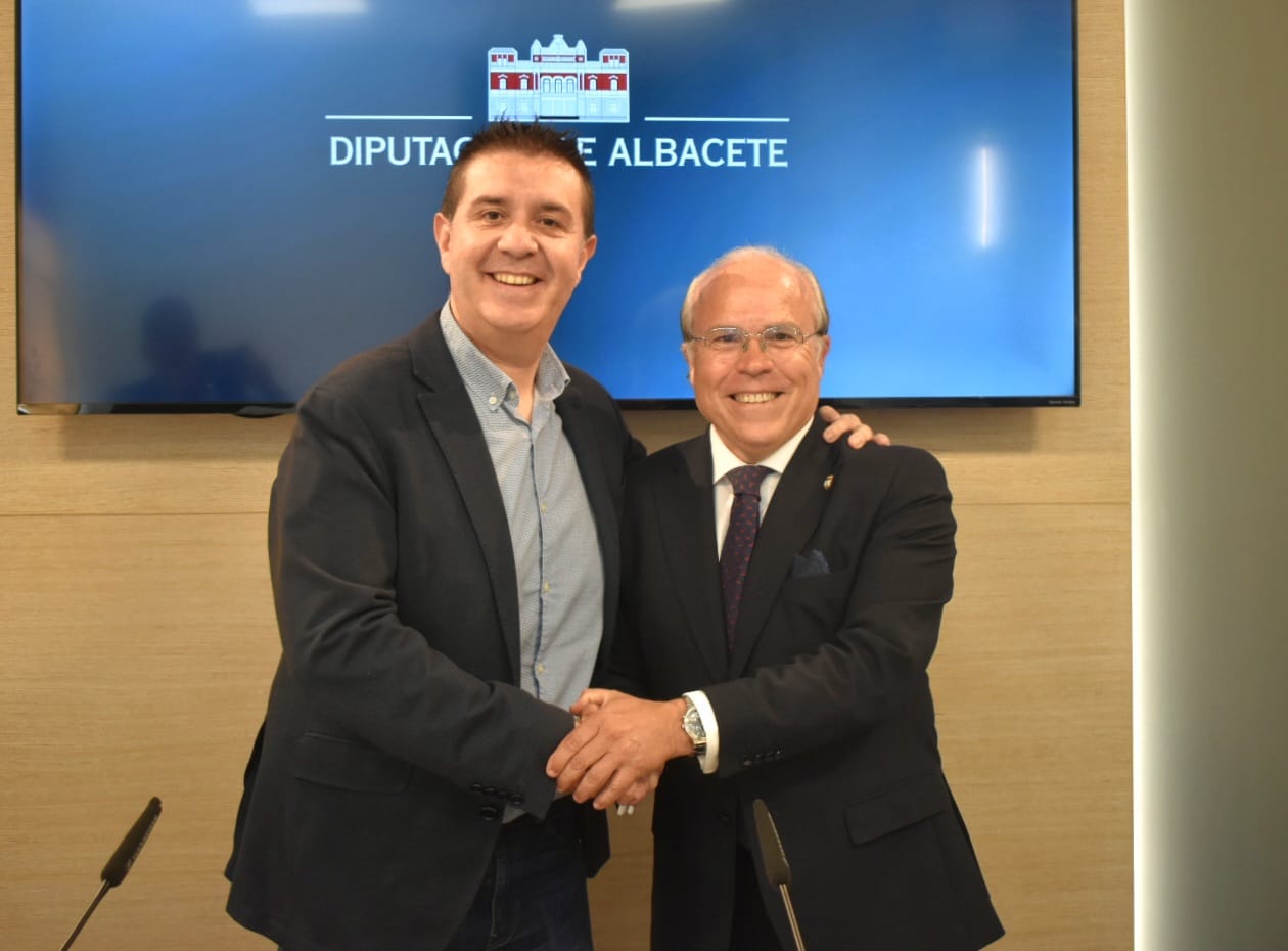 Amithe entregará un nuevo Premio tras un convenio firmado con la Diputación Amithe entregará un nuevo Premio tras un convenio firmado con la Diputación