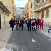 Toni Pérez pasea por calles reformadas por la EDUSI de Benidorm Toni Pérez pasea por calles reformadas por la EDUSI de Benidorm