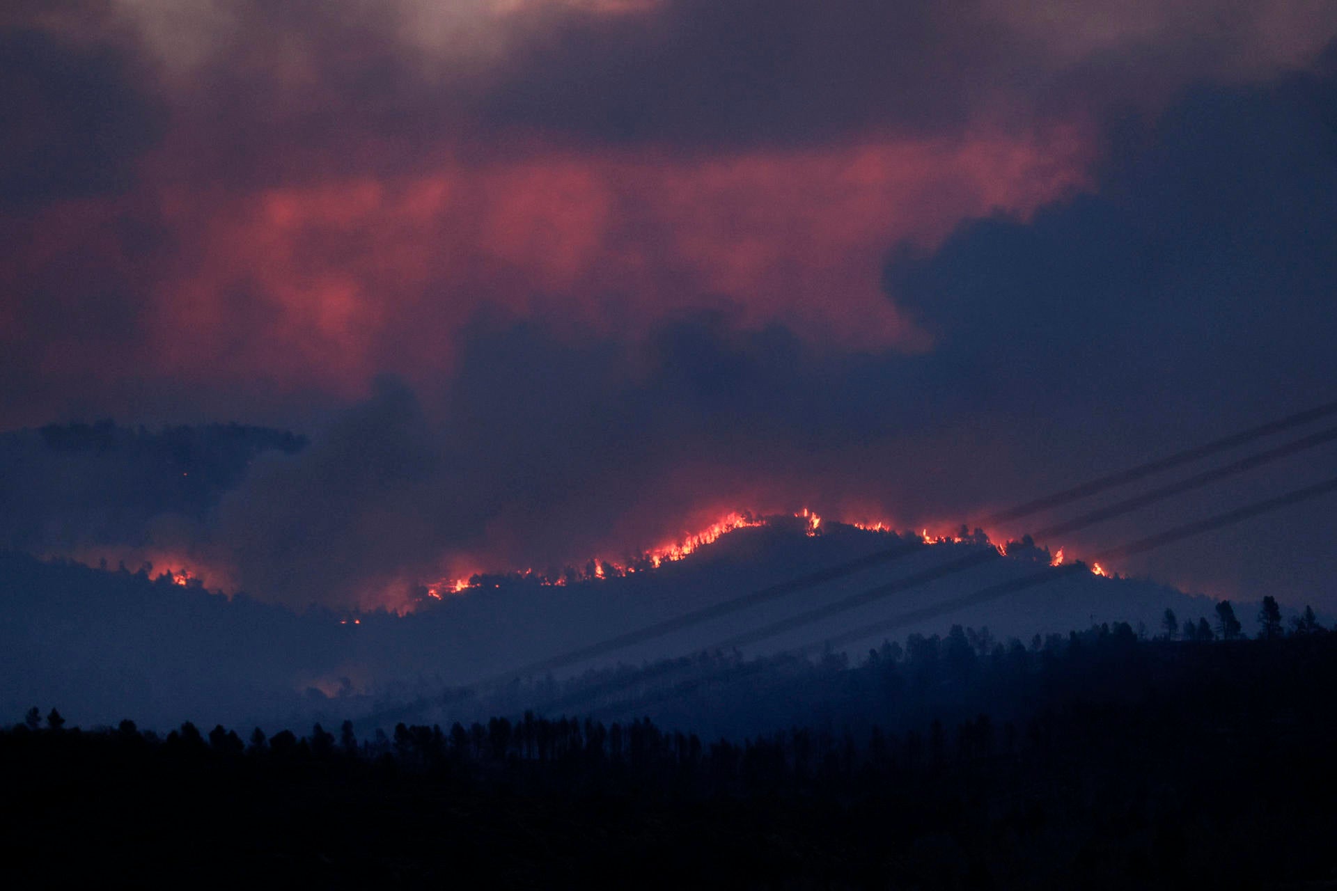 El incendio de Castellón calcina 4.000 hectáreas y provoca 1.500 desalojos El incendio de Castellón calcina 4.000 hectáreas y provoca 1.500 desalojos