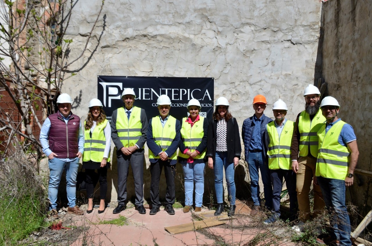 Colocan en Piedrabuena la primera piedra del museo que reconocerá la figura de Mónico Sánchez Colocan en Piedrabuena la primera piedra del museo que reconocerá la figura de Mónico Sánchez