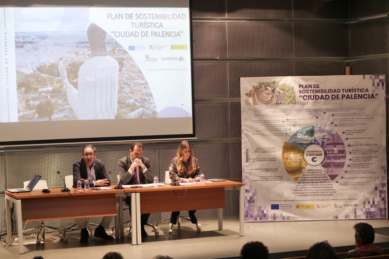 Representantes de la sociedad palentina conocen el proyecto del Cristo del Otero Representantes de la sociedad palentina conocen el proyecto del Cristo del Otero