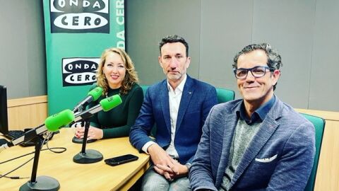 Los representantes de Hosteltur, Premio Onda Cero Mallorca 2023 de la Comunicaci&oacute;n 