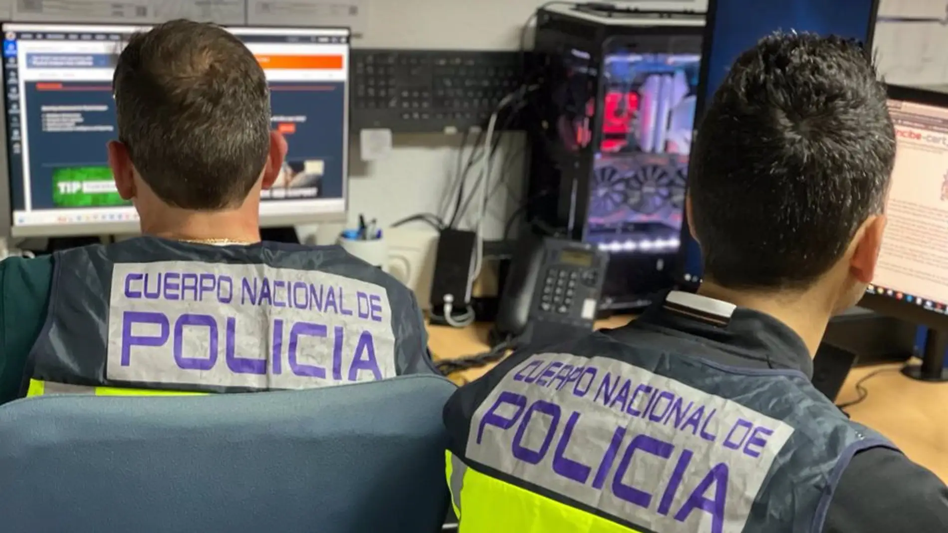 Detenidas 24 personas, una en Badajoz, de una red que traficaba con medicamentos y productos nutricionales alterados