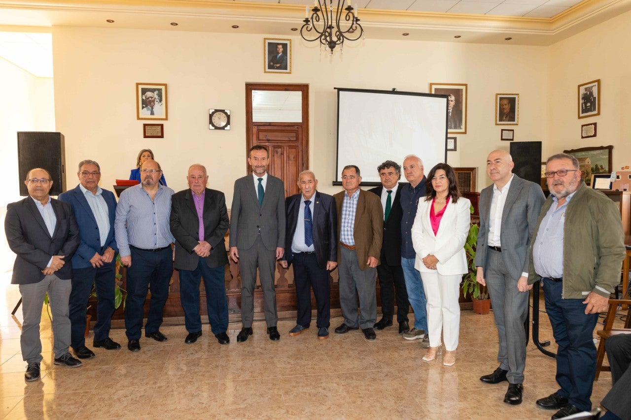 Los regantes de El Porvenir se suman a la defensa del Trasvase Tajo-Segura contra el aumento del caudal ecológico Los regantes de El Porvenir se suman a la defensa del Trasvase Tajo-Segura contra el aumento del caudal ecológico