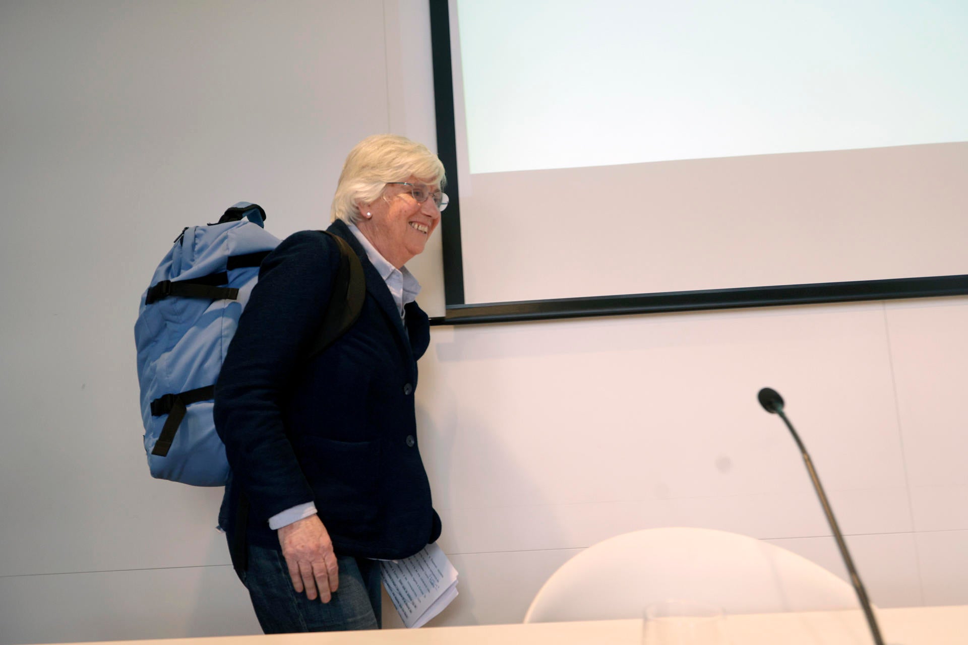 La eurodiputada Clara Ponsatí vuelve a España sin entregarse a las autoridades La eurodiputada Clara Ponsatí vuelve a España sin entregarse a las autoridades