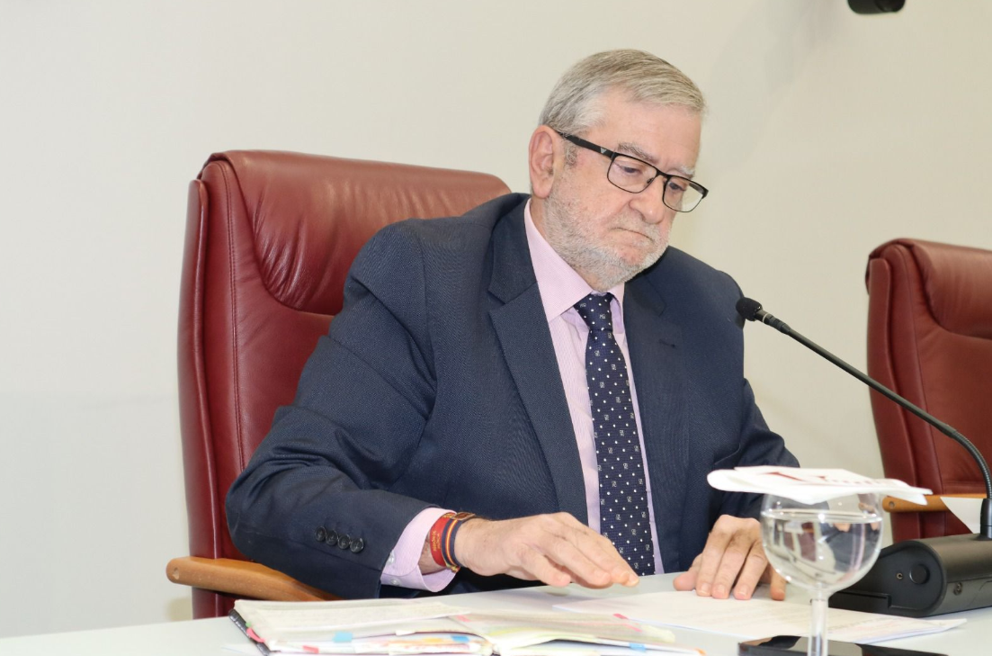 Alberto Castillo, estalla: "Llevo muchos años callado y tragando. Solo he recibido disgustos" Alberto Castillo, estalla: "Llevo muchos años callado y tragando. Solo he recibido disgustos"