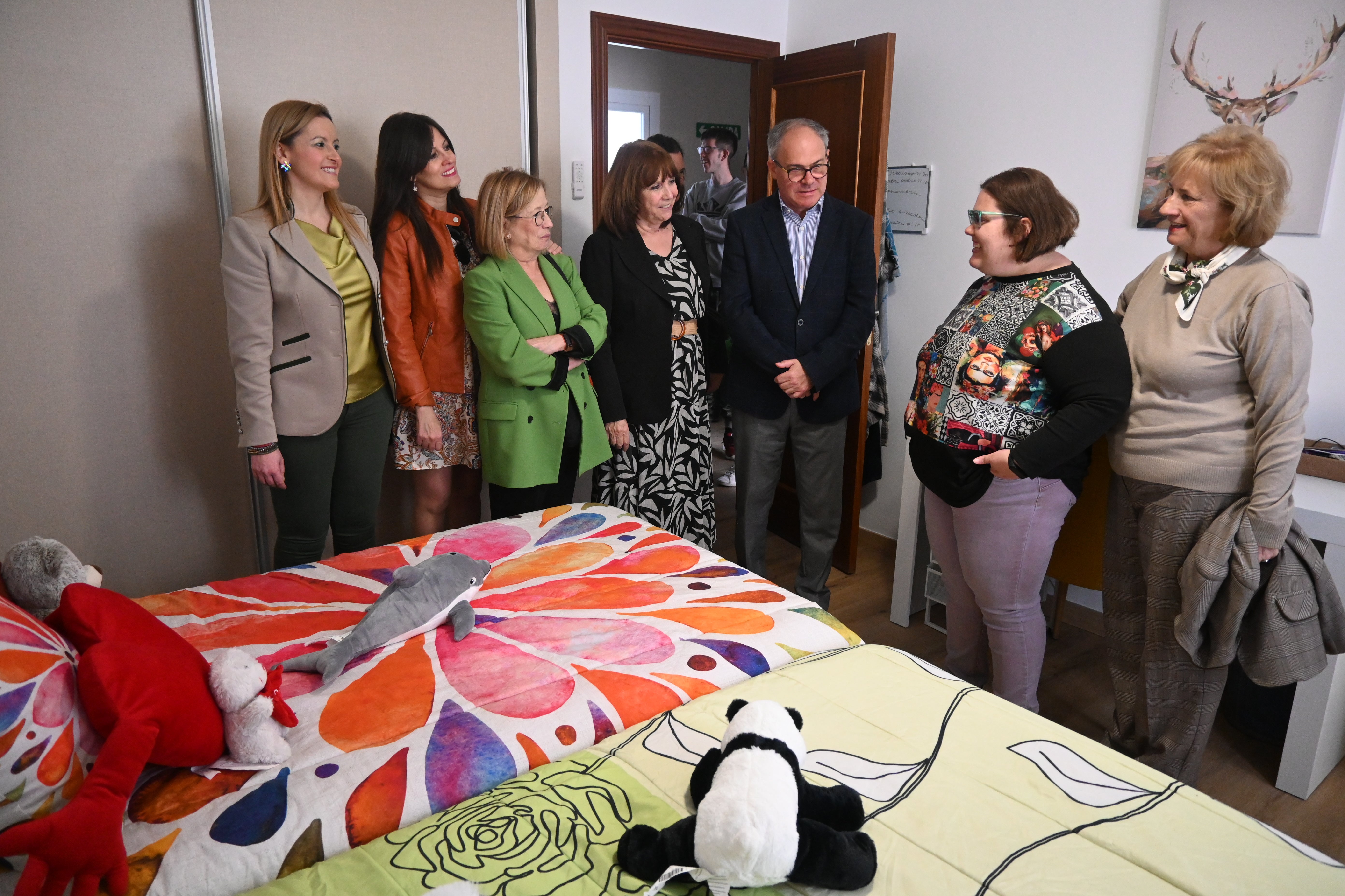 Seis usuarios de AFAD viven ya en la nueva vivienda con apoyo Seis usuarios de AFAD viven ya en la nueva vivienda con apoyo