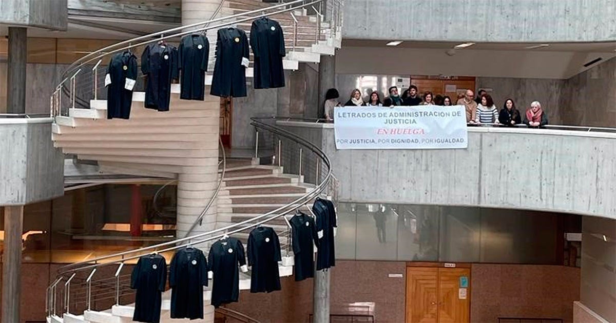 Los letrados de Justicia abandonan la huelga Los letrados de Justicia abandonan la huelga