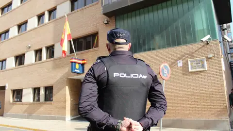 Detienen a 3 hombres por retener a la pareja de uno de ellos en una caseta en ruinas Detienen a 3 hombres por retener a la pareja de uno de ellos en una caseta en ruinas