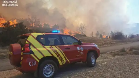 Imagen del incendio facilitado por la Diputación de Castellón. Imagen del incendio facilitado por la Diputación de Castellón.