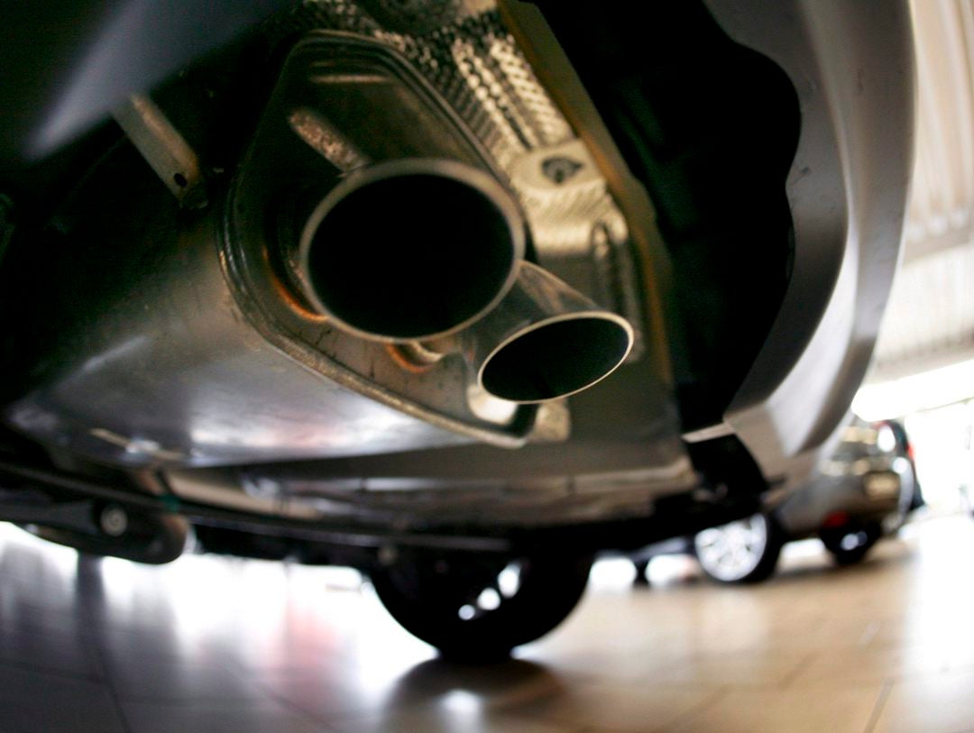 La UE prohíbe definitivamente vender coches que emitan CO2 a partir de 2035 La UE prohíbe definitivamente vender coches que emitan CO2 a partir de 2035