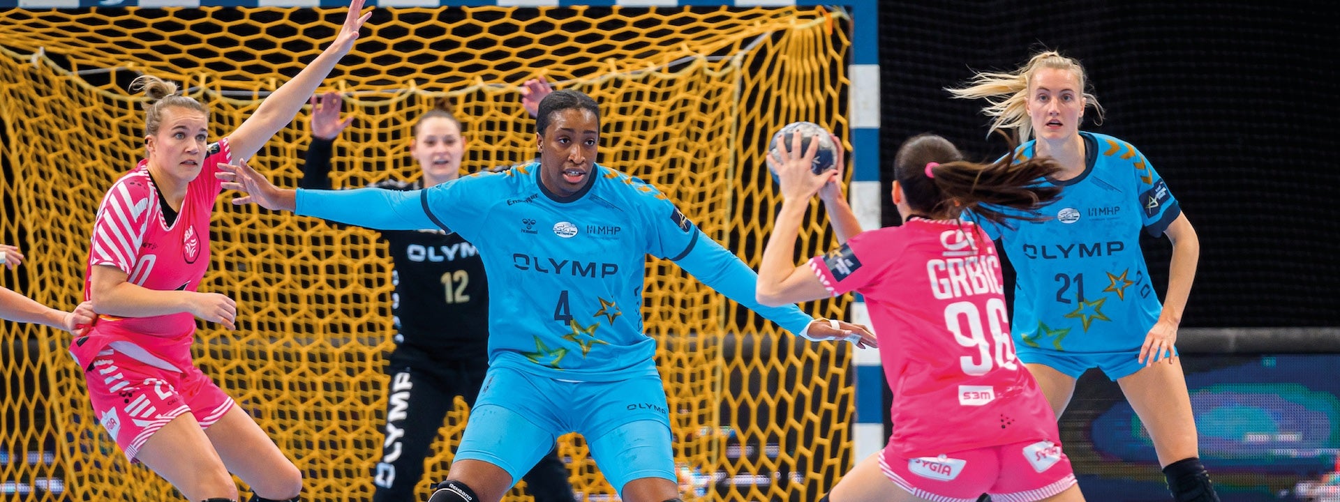 Kaba Gassama: "de pequeña se me daba fatal el balonmano" Kaba Gassama: "de pequeña se me daba fatal el balonmano"