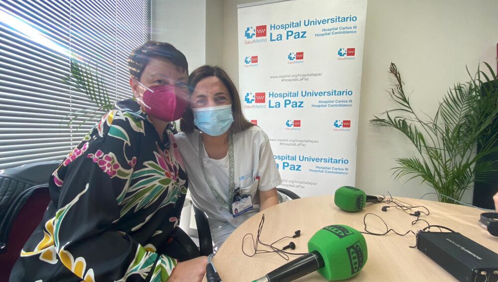 Macarena Fernández y Belén Estébanez desde el Hospital de La Paz Macarena Fernández y Belén Estébanez desde el Hospital de La Paz