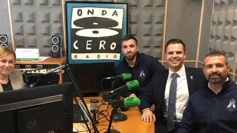 El clavario de la Mayoralía 2023 de la Cofradía de la Purísima Sangre del Señor Jesucristo, Patrick Salvador, con los mayorales Samuel Asensio y Eugenio Llanes El clavario de la Mayoralía 2023 de la Cofradía de la Purísima Sangre del Señor Jesucristo, Patrick Salvador, con los mayorales Samuel Asensio y Eugenio Llanes