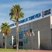 El servicio de urología del hospital universitario de Torrevieja consolida su plantilla El servicio de urología del hospital universitario de Torrevieja consolida su plantilla