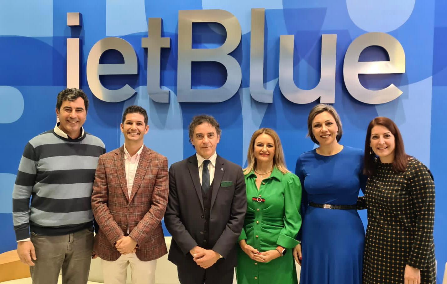 Hosbec apoya explorar conexiones aéreas desde Estados Unidos a la Comunitat Hosbec apoya explorar conexiones aéreas desde Estados Unidos a la Comunitat