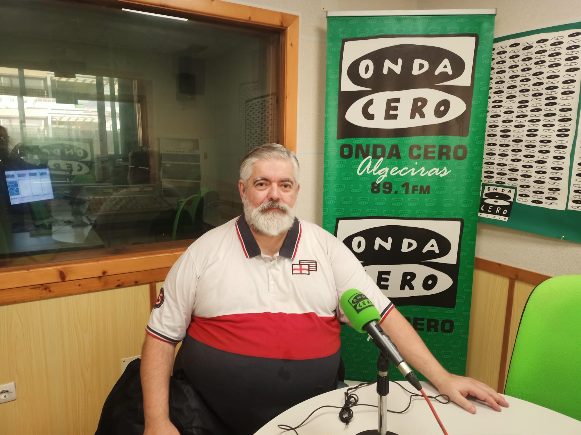 Juan Jesús Ladrón de Guevara presenta “De Algeciras a los Dardanelos” Juan Jesús Ladrón de Guevara presenta “De Algeciras a los Dardanelos”