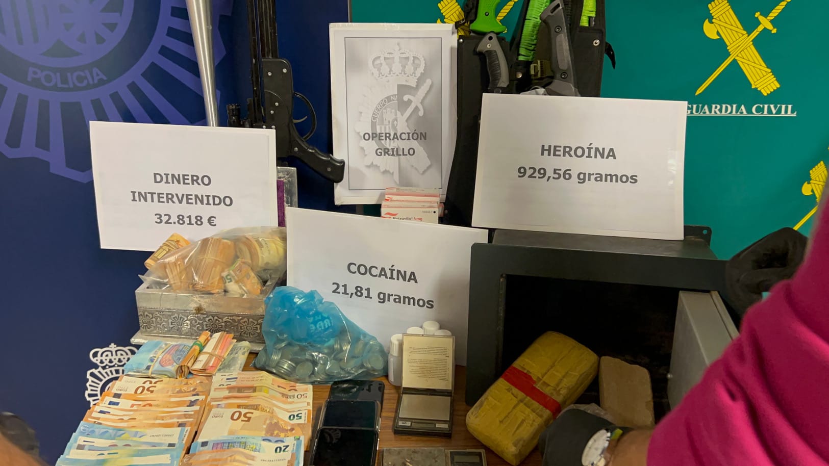 Una operación antidroga de Policía Nacional y Guardia Civil en Menorca acaba con 12 detenidos Una operación antidroga de Policía Nacional y Guardia Civil en Menorca acaba con 12 detenidos
