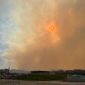 Humareda en Navia por los incendios forestales de Asturias