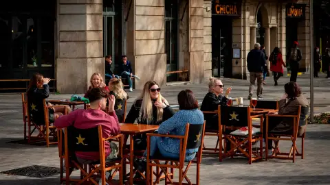 7 de cada 10 restauradors consideren que Barcelona és més insegura 7 de cada 10 restauradors consideren que Barcelona és més insegura