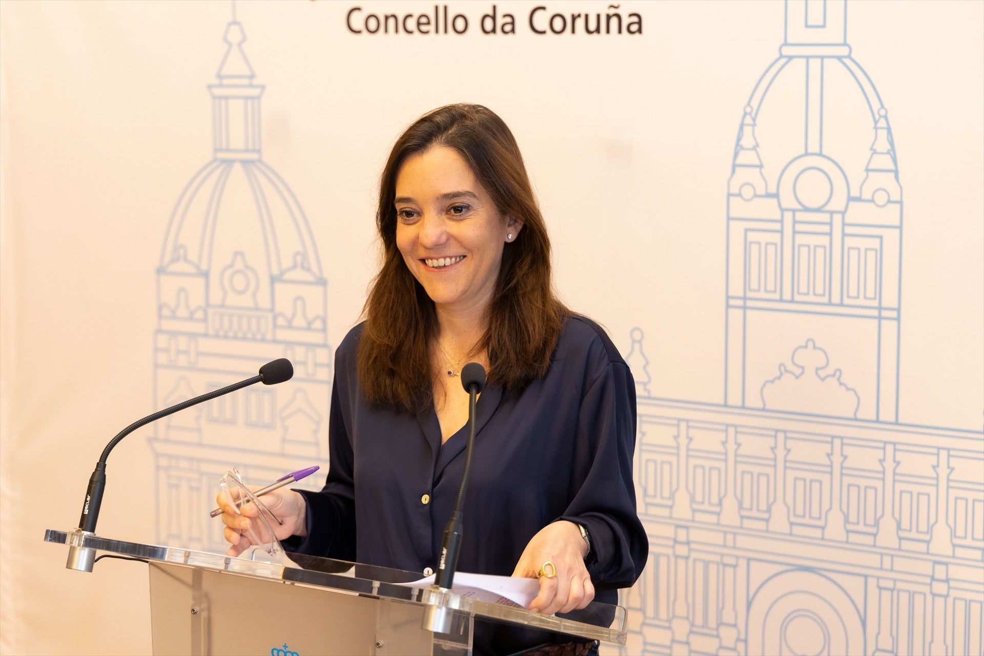Inés Rey:" Hay líneas abiertas y comunicación permanente para que los empresarios de Pocomaco conozcan la adenda económica del convenio" Inés Rey:" Hay líneas abiertas y comunicación permanente para que los empresarios de Pocomaco conozcan la adenda económica del convenio"