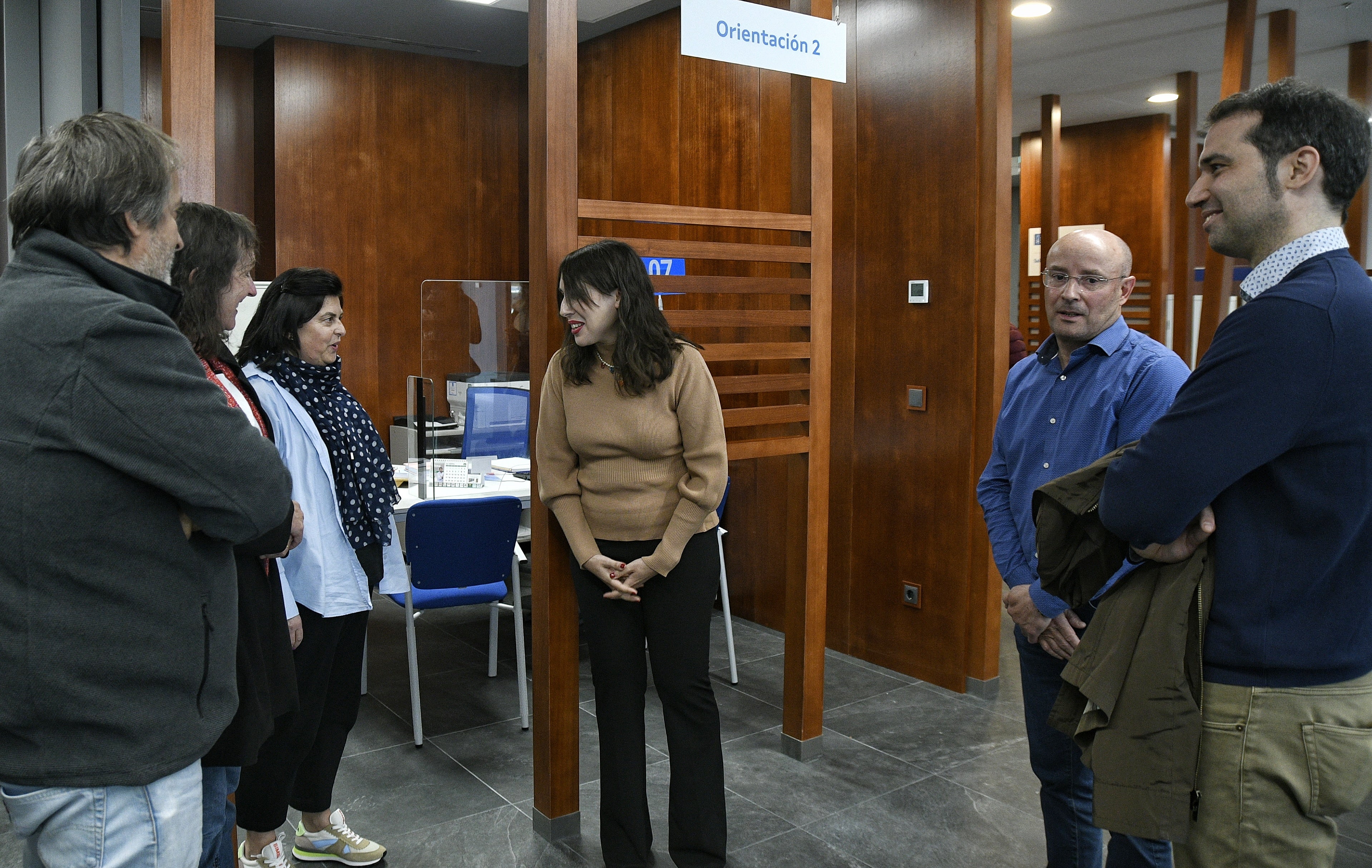 Lorenzana pon a nova oficina de emprego de Verín como exemplo da modernización Lorenzana pon a nova oficina de emprego de Verín como exemplo da modernización