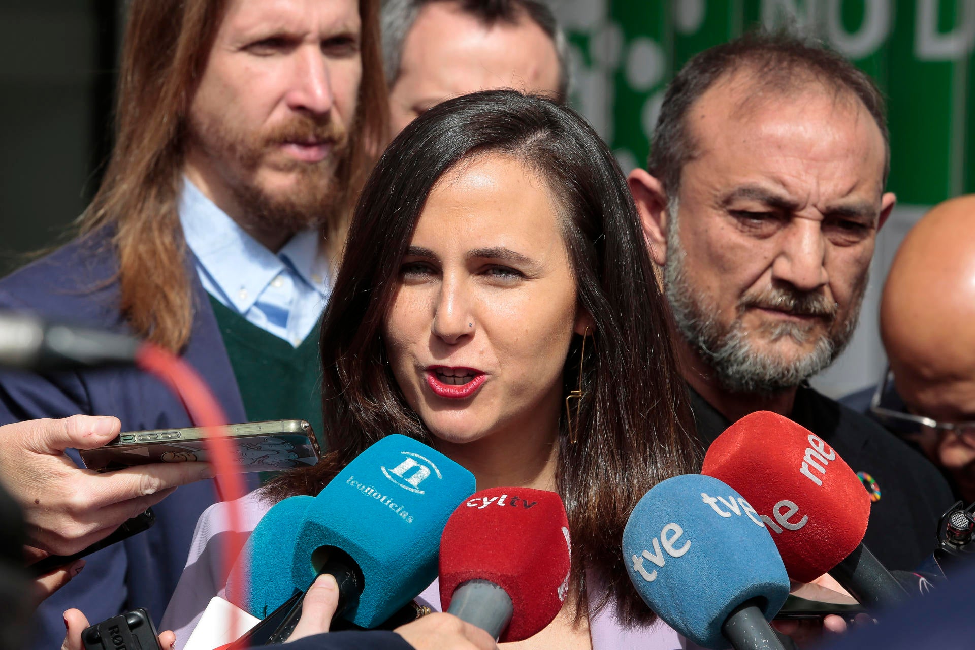 El único permiso de la ley de familias que no será retribuido: será de ocho semanas El único permiso de la ley de familias que no será retribuido: será de ocho semanas