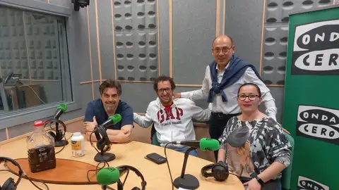 Pasión de Cuenca, con Carlos Lozano, Fran Martínez, Antonio López y Silvia Muñoz Pasión de Cuenca, con Carlos Lozano, Fran Martínez, Antonio López y Silvia Muñoz
