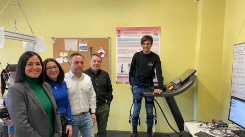 La UMH de Elche e Inescop de Elda crean unas botas rob&oacute;ticas que reducen la fatiga de los cuerpos de respuesta ante emergencias