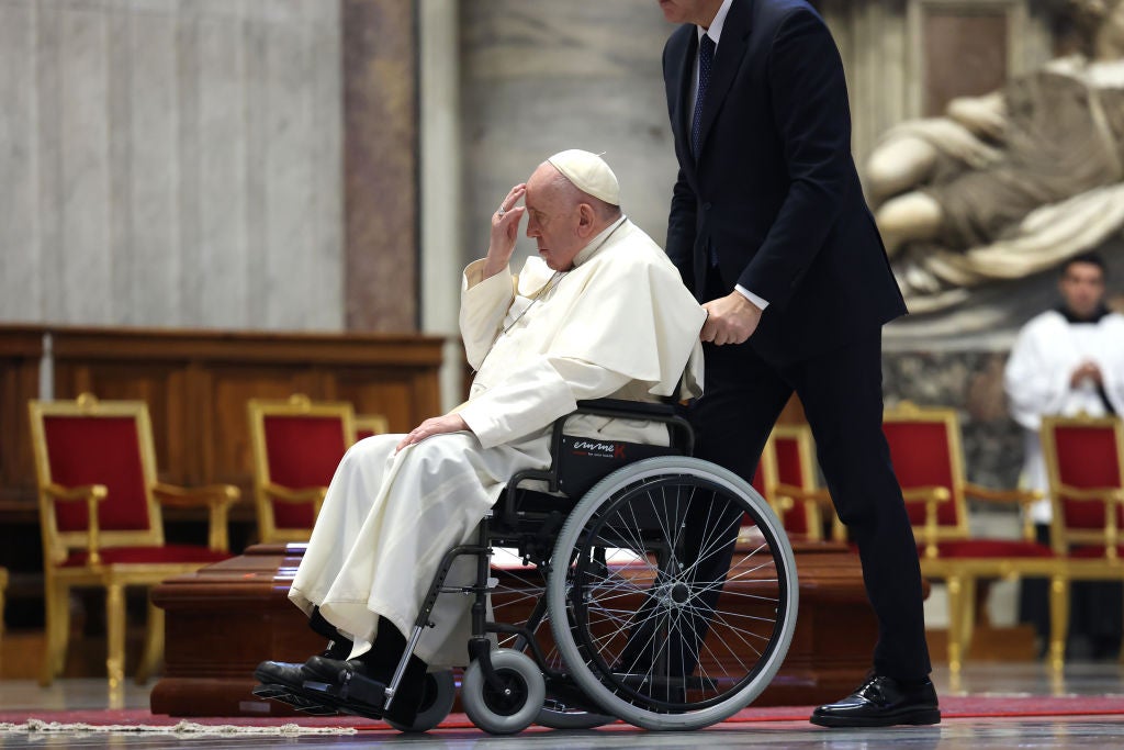 El Papa sufre una "bronquitis de base infeccioso" pero podría recibir el alta en pocos días El Papa sufre una "bronquitis de base infeccioso" pero podría recibir el alta en pocos días