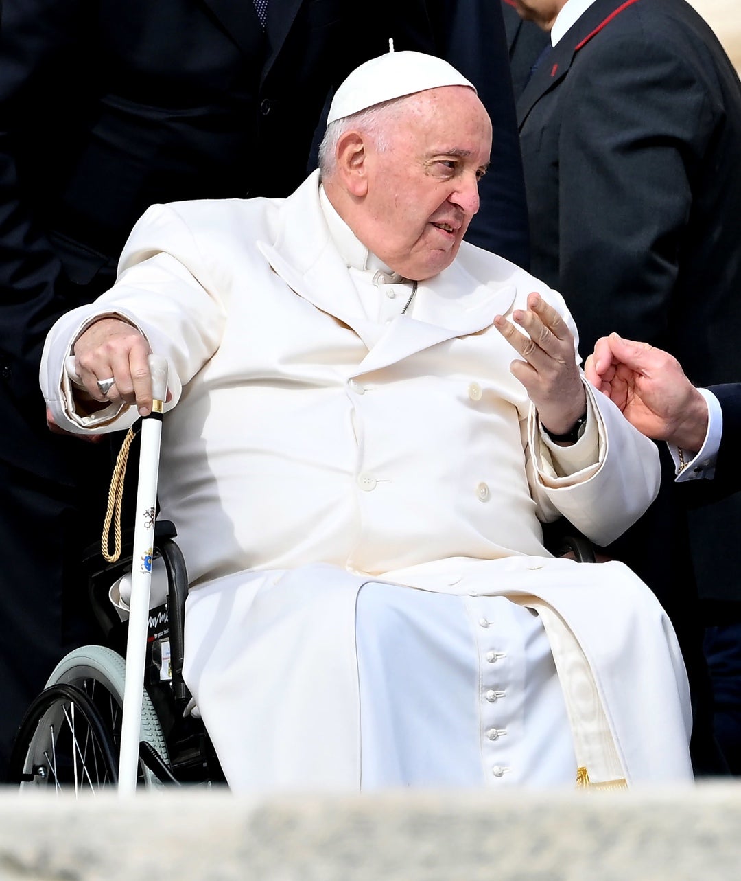 El Papa mejora "progresivamente" y da gracias "por los numerosos mensajes recibidos" El Papa mejora "progresivamente" y da gracias "por los numerosos mensajes recibidos"