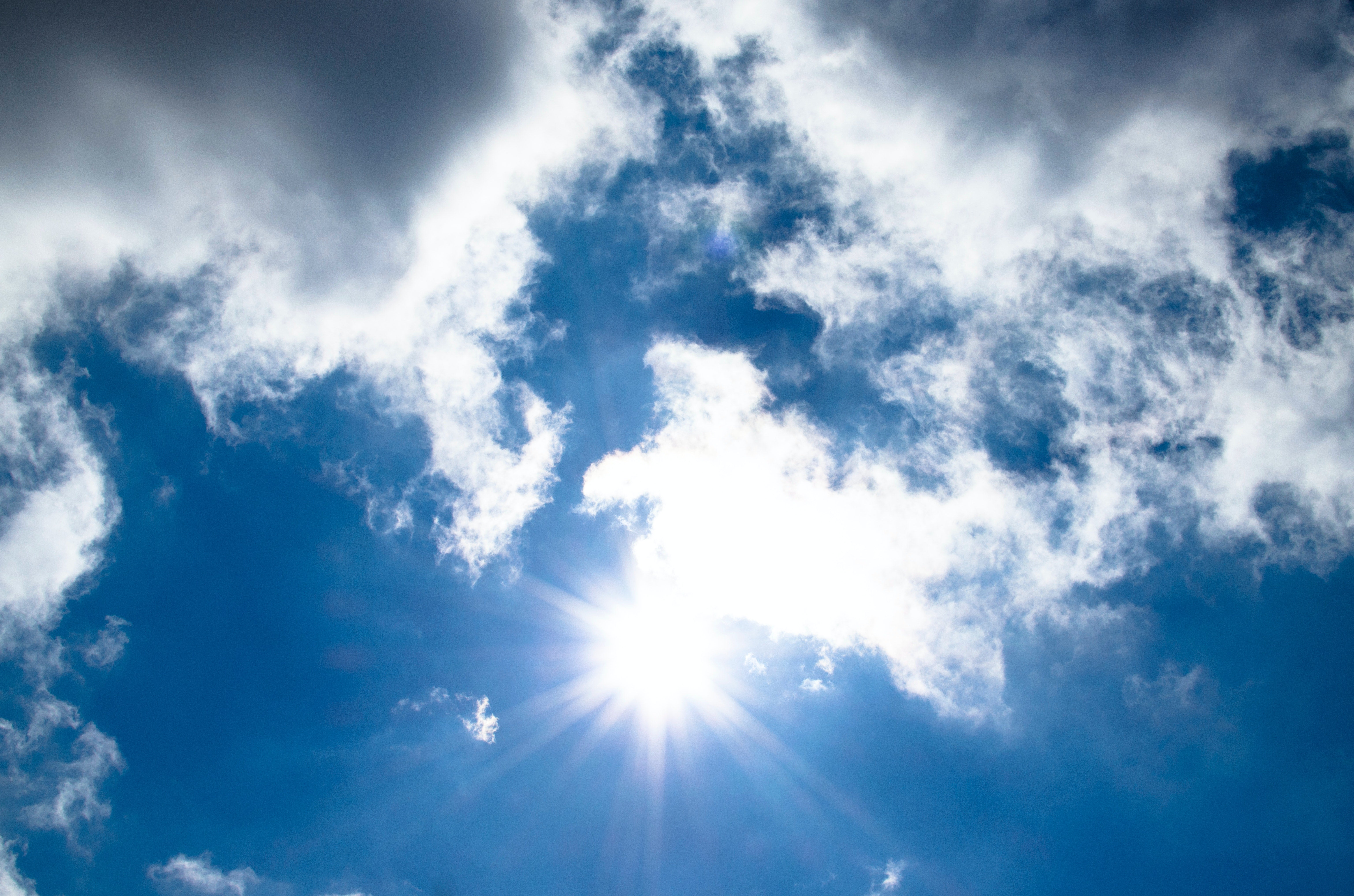 Dónde hará buen tiempo en Semana Santa: la AEMET actualiza su predicción "especial" Dónde hará buen tiempo en Semana Santa: la AEMET actualiza su predicción "especial"