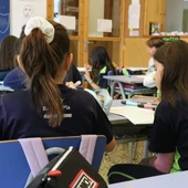 El calendario escolar en Cataluña para el curso 2023/2024 ya es oficial: puentes, días festivos y vacaciones El calendario escolar en Cataluña para el curso 2023/2024 ya es oficial: puentes, días festivos y vacaciones