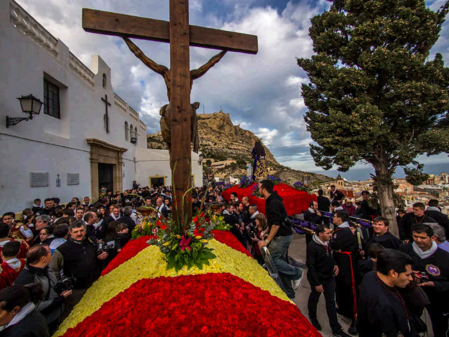 El coronel Hernández Mosquera pronuncia el Pregón de la Semana Santa de Alicante El coronel Hernández Mosquera pronuncia el Pregón de la Semana Santa de Alicante