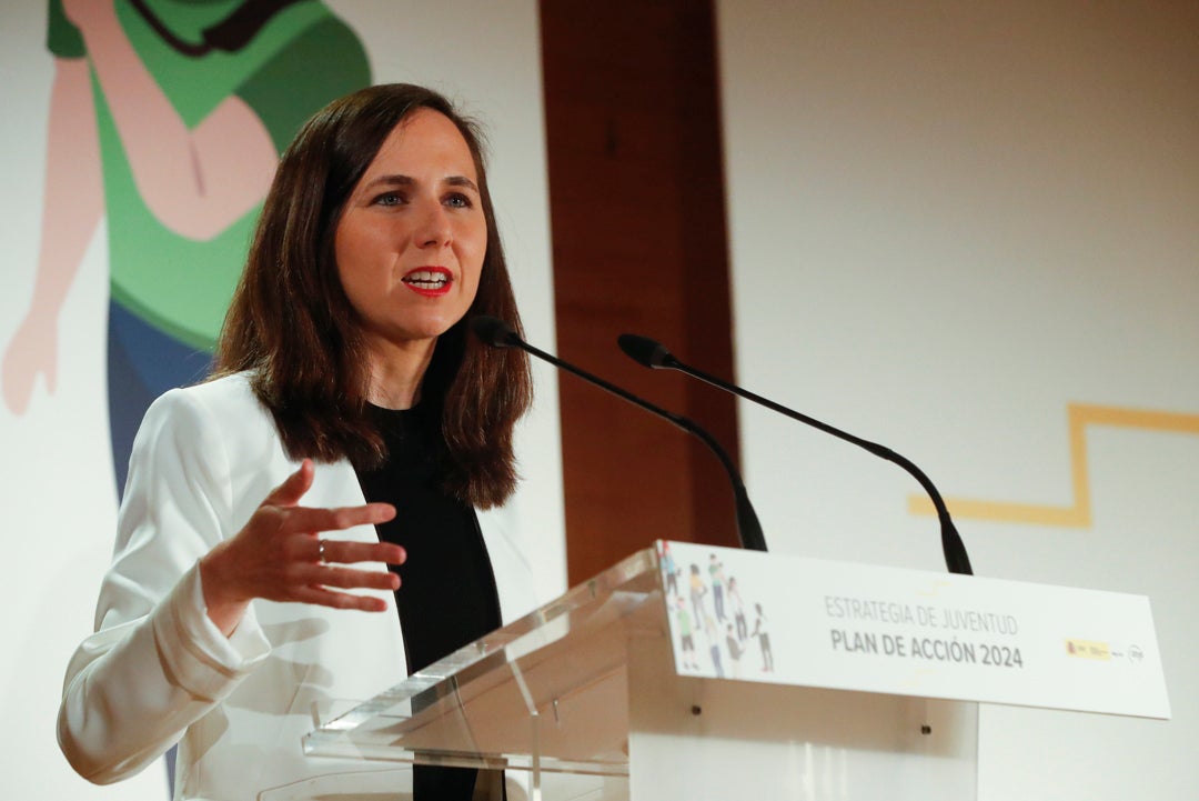 Ione Belarra y Pablo Iglesias piden explicaciones a Tezanos por la manipulación de los datos del CIS Ione Belarra y Pablo Iglesias piden explicaciones a Tezanos por la manipulación de los datos del CIS