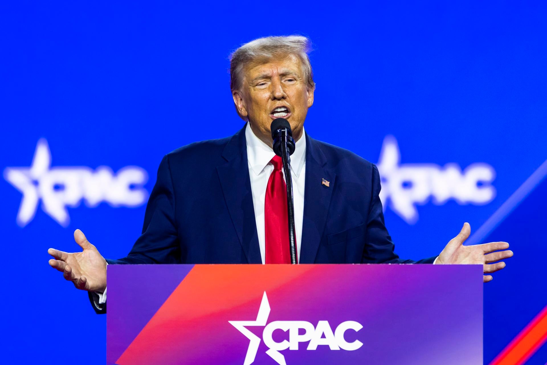 Donald Trump, imputado por un pago en negro a la actriz porno Stormy Daniels Donald Trump, imputado por un pago en negro a la actriz porno Stormy Daniels