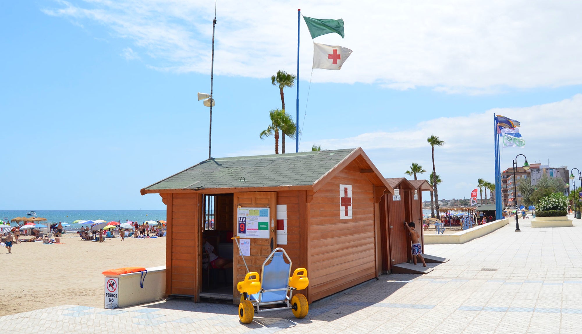 Comienza el nuevo servicio de vigilancia, salvamento y socorrismo en Torrevieja Comienza el nuevo servicio de vigilancia, salvamento y socorrismo en Torrevieja
