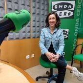 Carmen Quinteiro en los estudios de Onda Cero Pontevedra