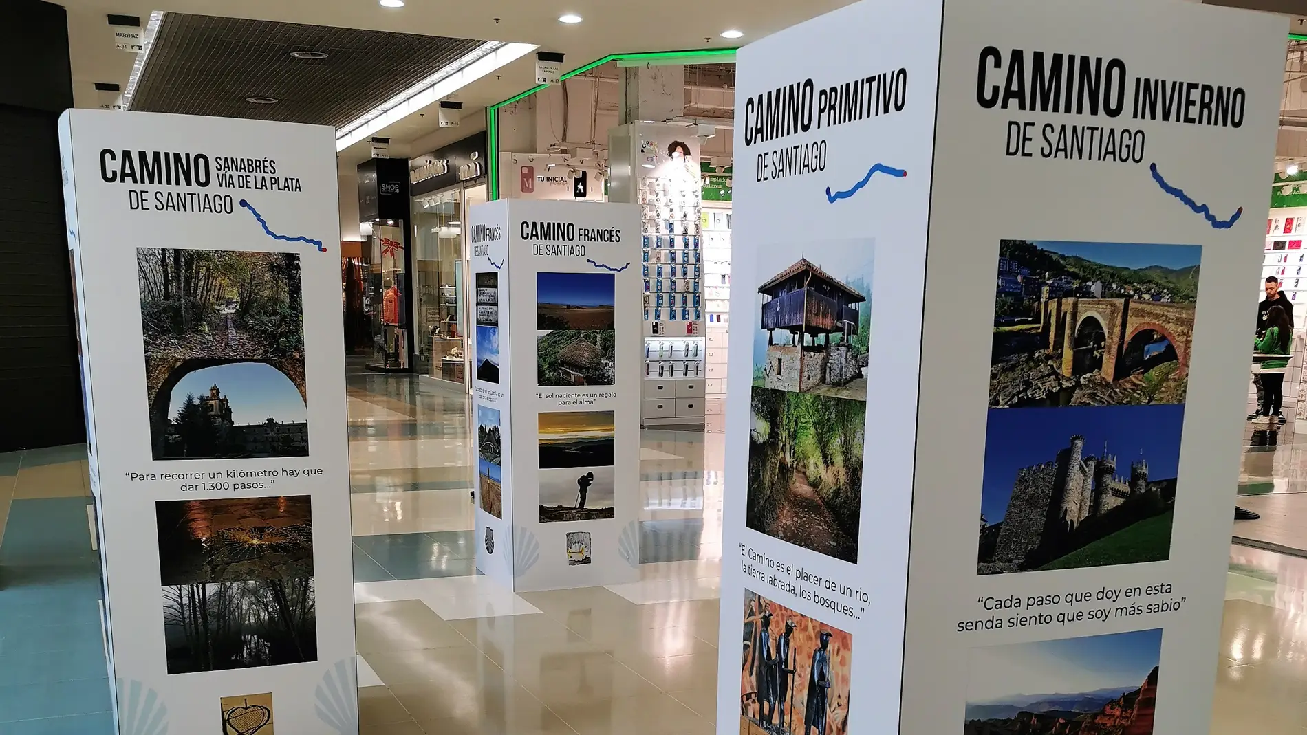 Exposición fotográfico Caminos de Santiago en CC Ponte Vella