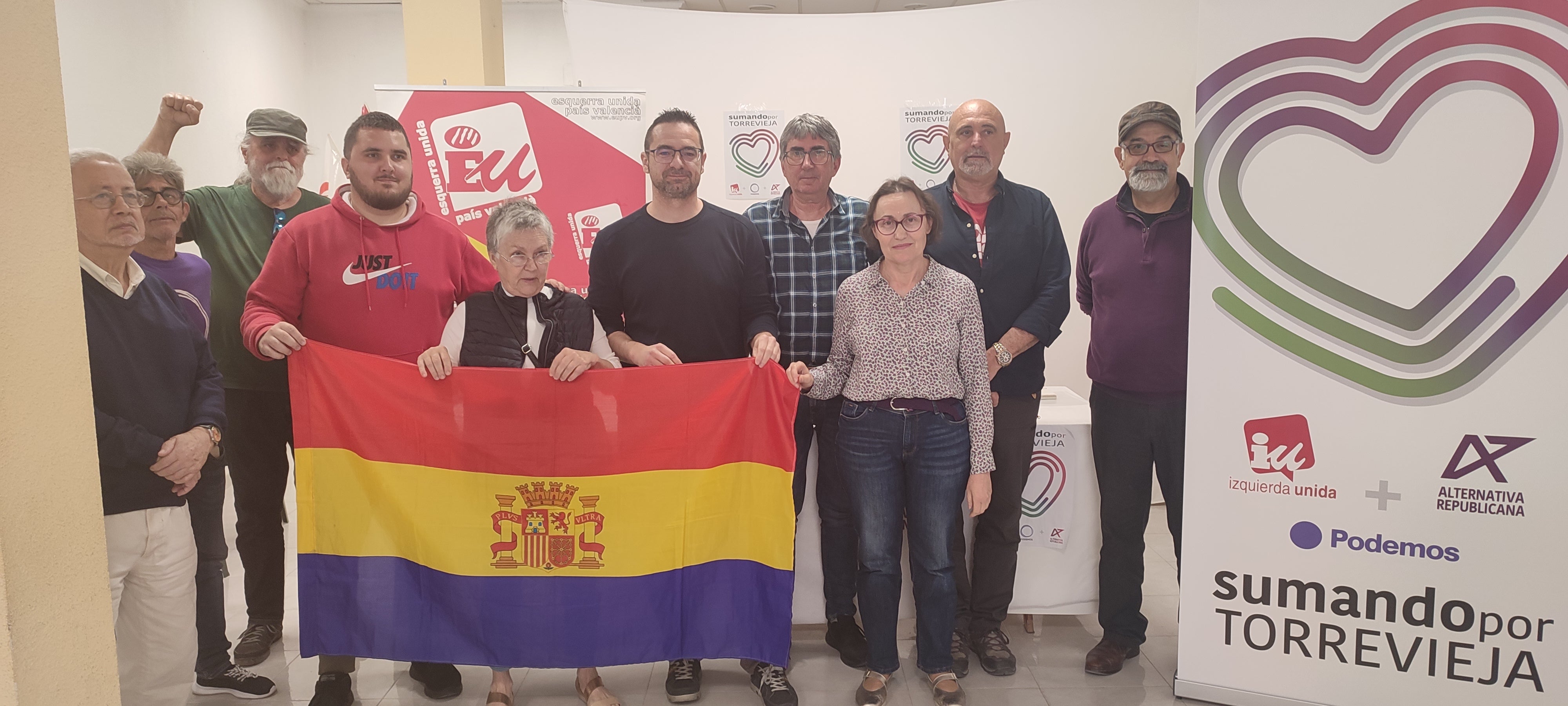 La confluencia ‘Sumando por Torrevieja’ presenta a Antonia Martínez como candidata a la alcaldía La confluencia ‘Sumando por Torrevieja’ presenta a Antonia Martínez como candidata a la alcaldía