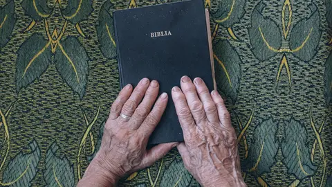 El 'Pasapalabra Santoral' de Alsina y el Padre Munguillo El 'Pasapalabra Santoral' de Alsina y el Padre Munguillo