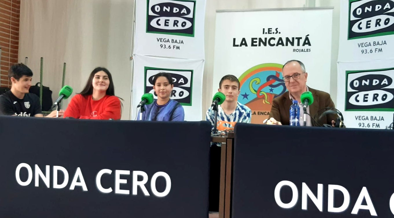 La Jornada multicultural del IES La Encantá de Rojales en 'Más de uno Vega Baja' La Jornada multicultural del IES La Encantá de Rojales en 'Más de uno Vega Baja'