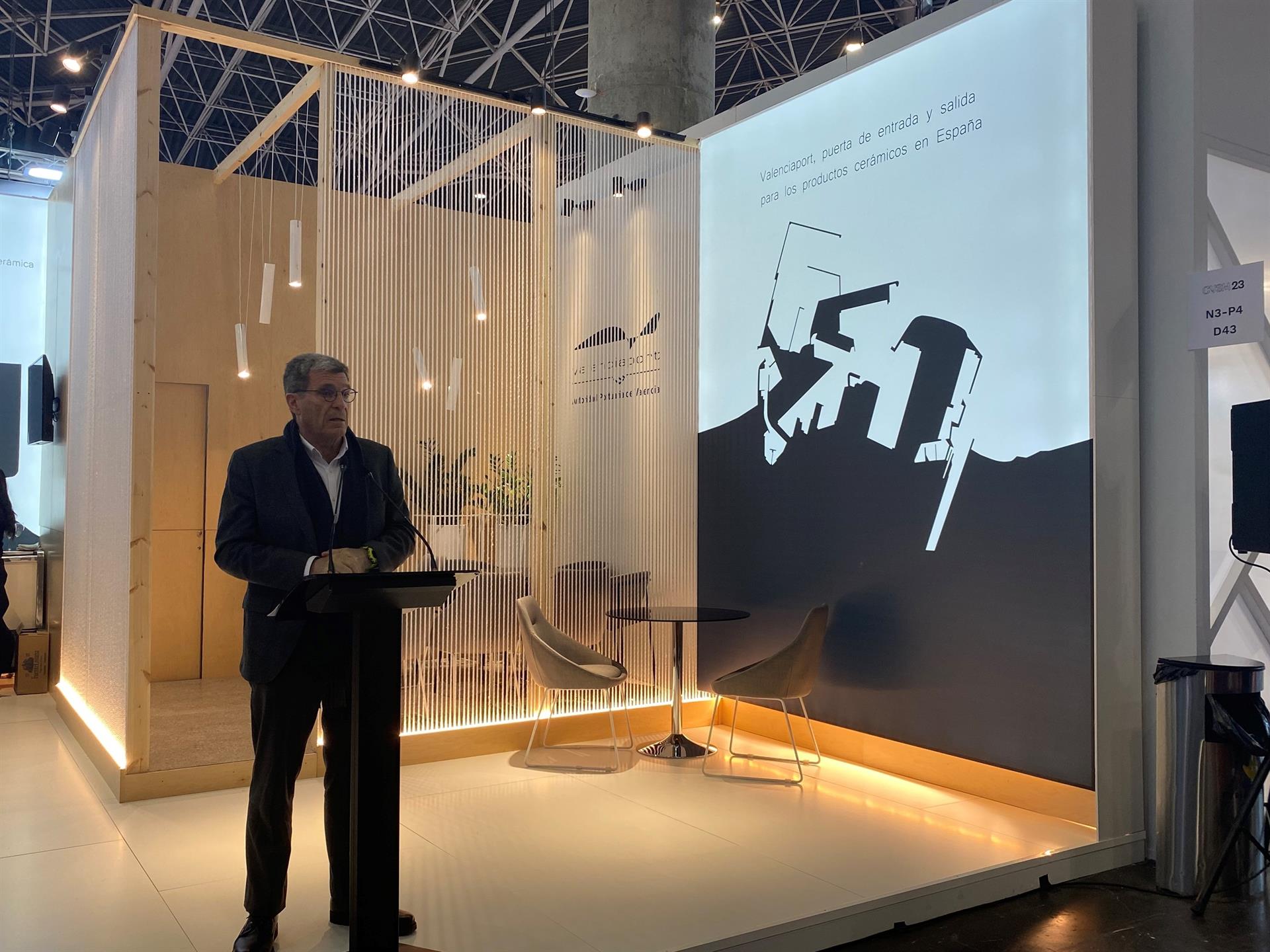 El Consell cesa a Aurelio Martínez como presidente de la Autoridad Portuaria de Valencia y nombra a Joan Calabuig El Consell cesa a Aurelio Martínez como presidente de la Autoridad Portuaria de Valencia y nombra a Joan Calabuig