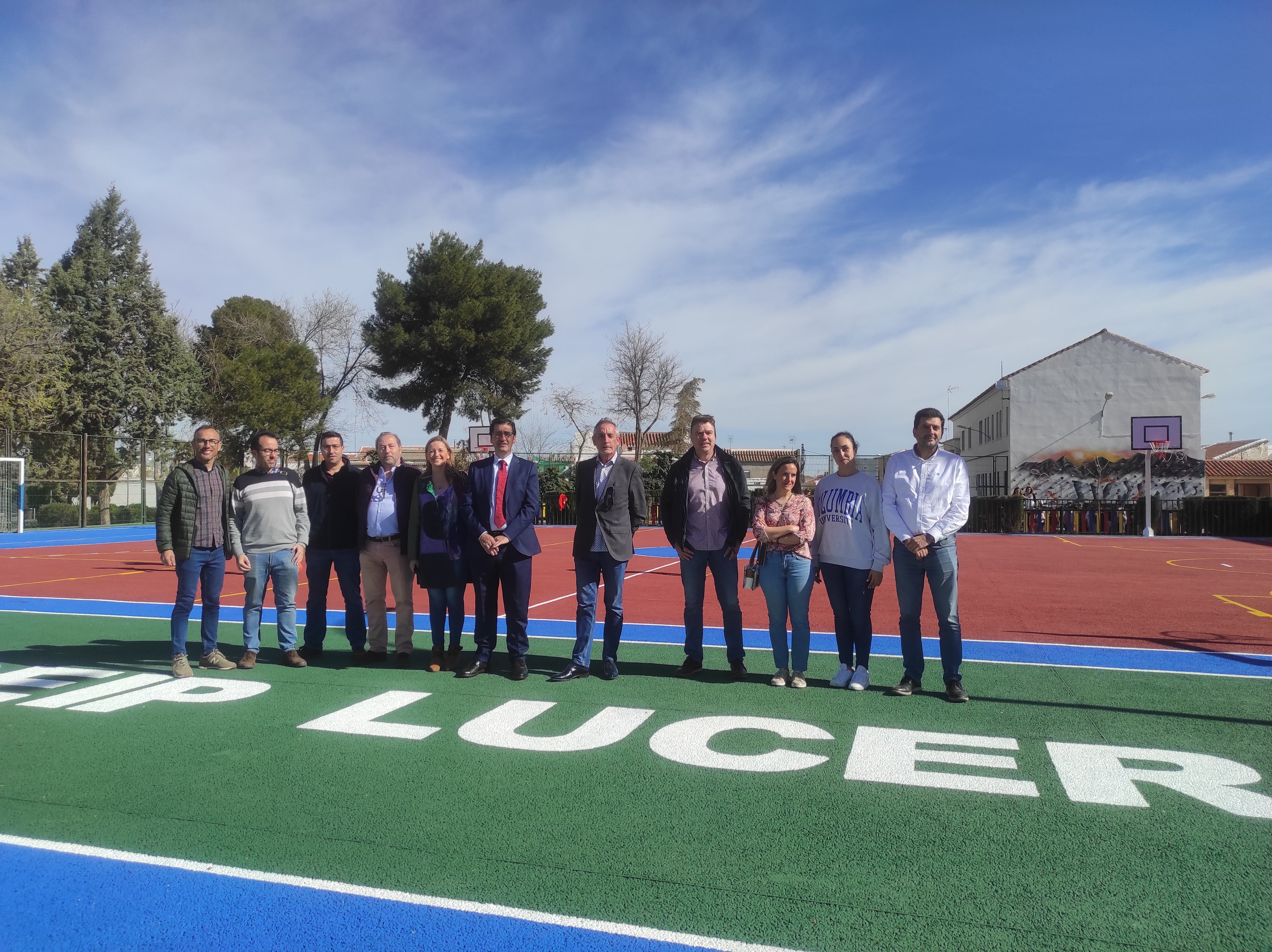 Ya están en uso las nuevas pistas polideportivas del CEIP Lucero de Valdepeñas Ya están en uso las nuevas pistas polideportivas del CEIP Lucero de Valdepeñas