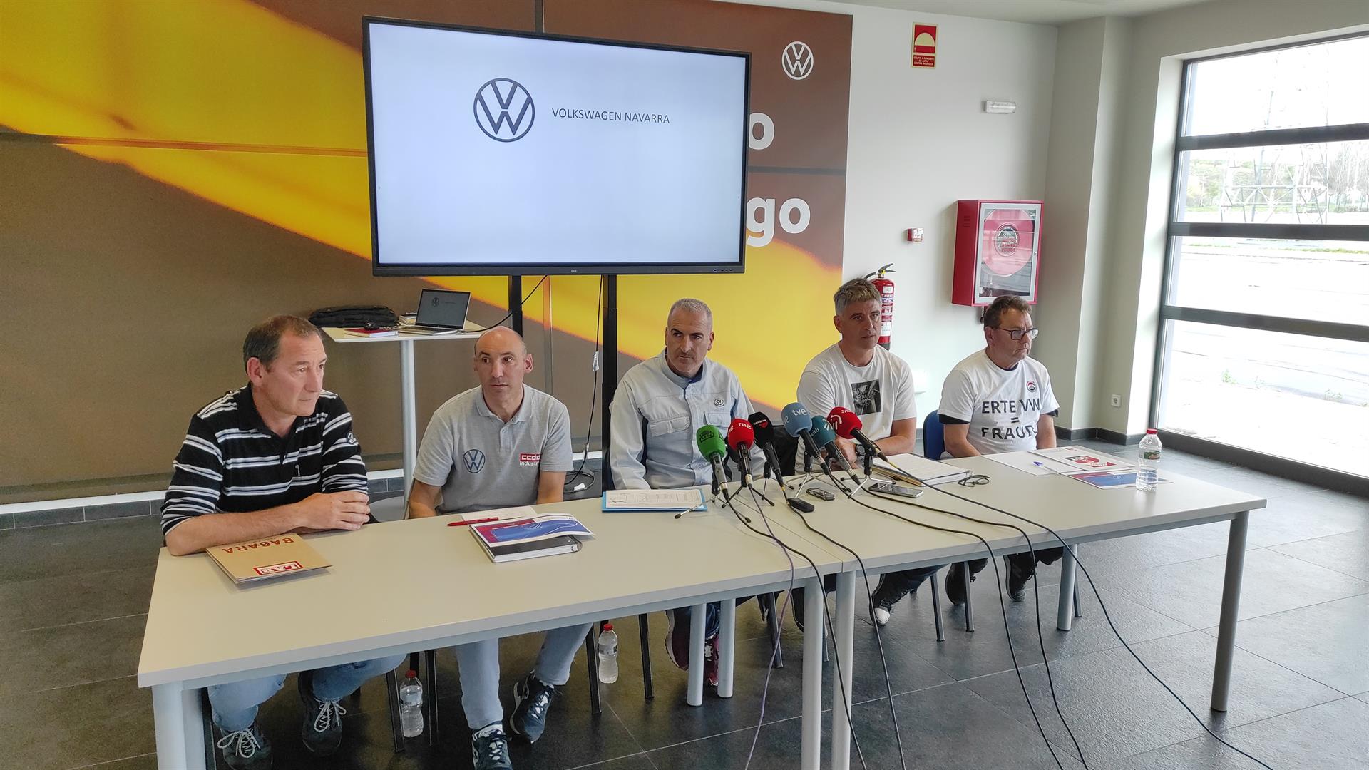 El comité de VW Navarra pide la fábrica de baterías en Landaben ya que puede haber 600 empleos en juego El comité de VW Navarra pide la fábrica de baterías en Landaben ya que puede haber 600 empleos en juego