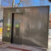 cinco aseos públicos inteligentes han sido instalados en diferentes ubicaciones de Alcalá de Henares